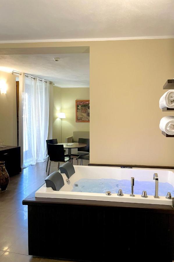 트로페아 Residenza Il Barone B&B 외부 사진